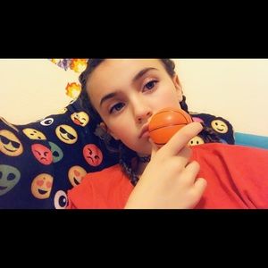 Meet your Posher, Karissa